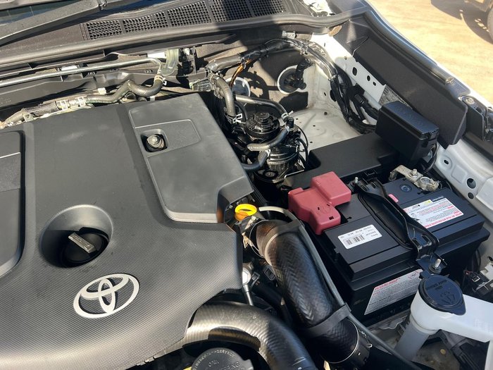2020 Toyota Hilux SR5