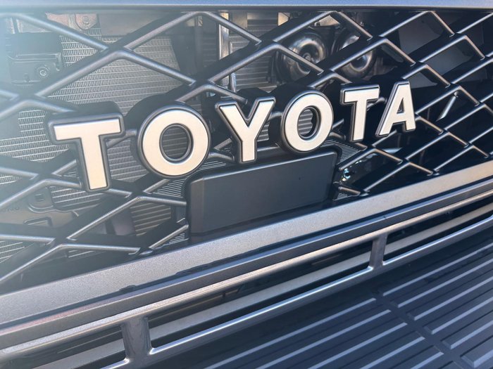 2025 Toyota Landcruiser GXL