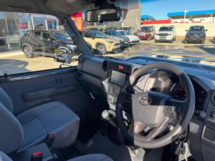 2025 Toyota Landcruiser GXL