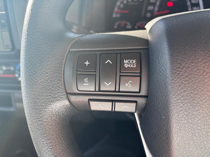 2025 Toyota Landcruiser GXL