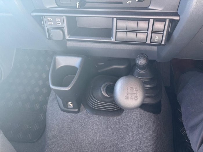 2025 Toyota Landcruiser GXL