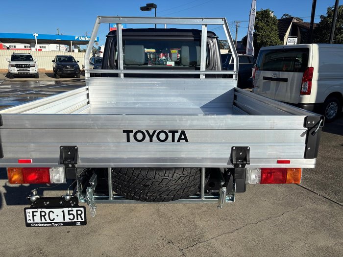 2025 Toyota Landcruiser GXL