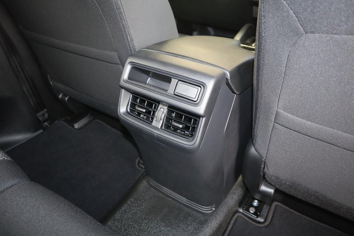 2024 Mazda BT-50 XT