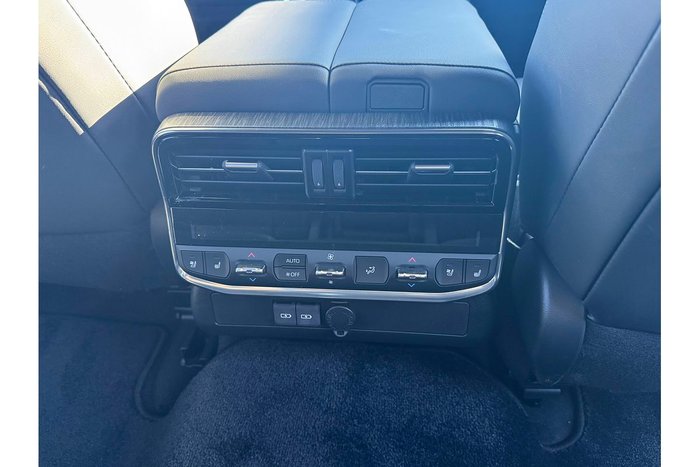 2025 Toyota Landcruiser GR Sport