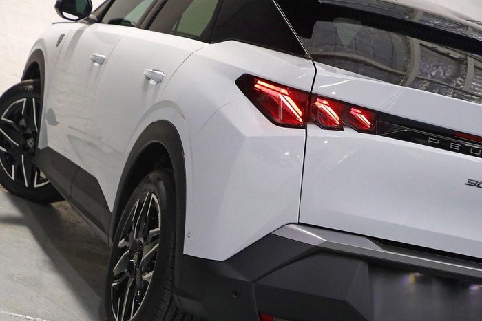 2025 Peugeot 3008 GT Premium Hybrid