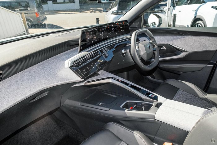 2025 Peugeot 3008