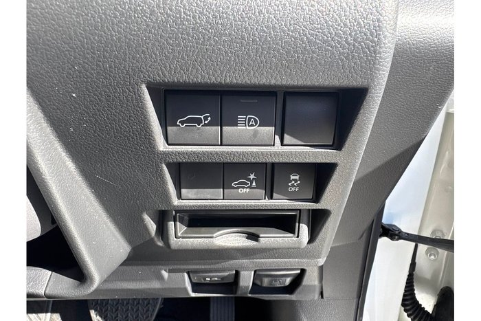 2025 Toyota Landcruiser VX