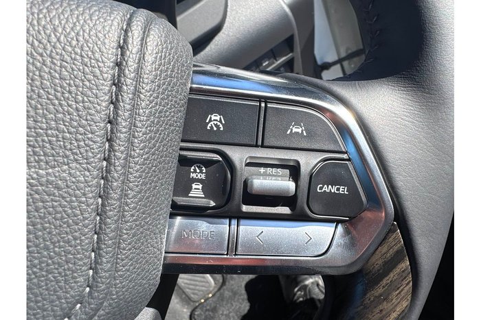 2025 Toyota Landcruiser VX