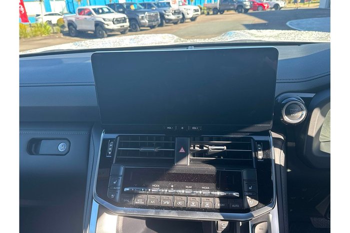 2025 Toyota Landcruiser VX