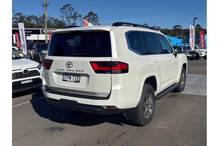 2025 Toyota Landcruiser VX