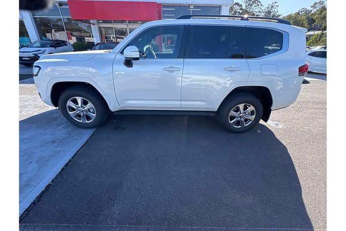 2025 Toyota Landcruiser VX