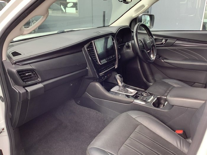 2023 Isuzu MU-X LS-T