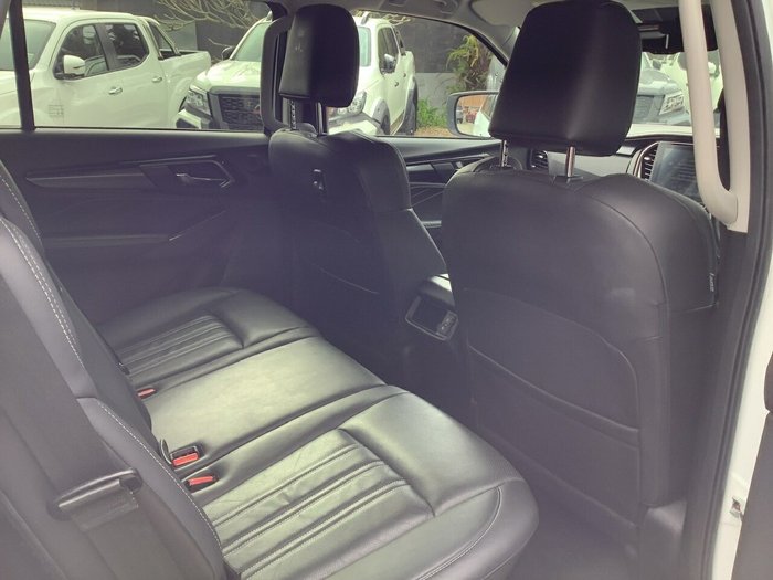 2023 Isuzu MU-X LS-T