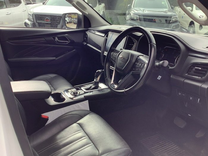2023 Isuzu MU-X LS-T