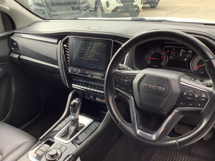 2023 Isuzu MU-X LS-T