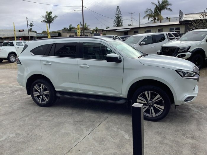 2023 Isuzu MU-X LS-T