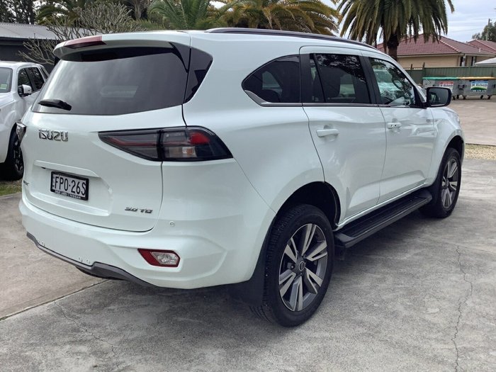 2023 Isuzu MU-X LS-T