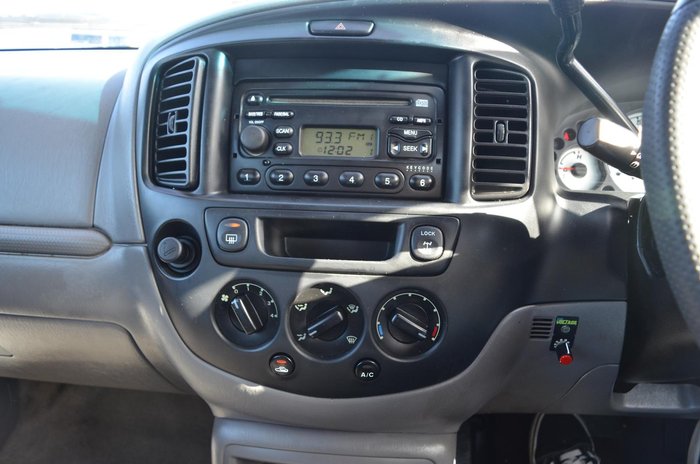 2003 Ford Escape XLS