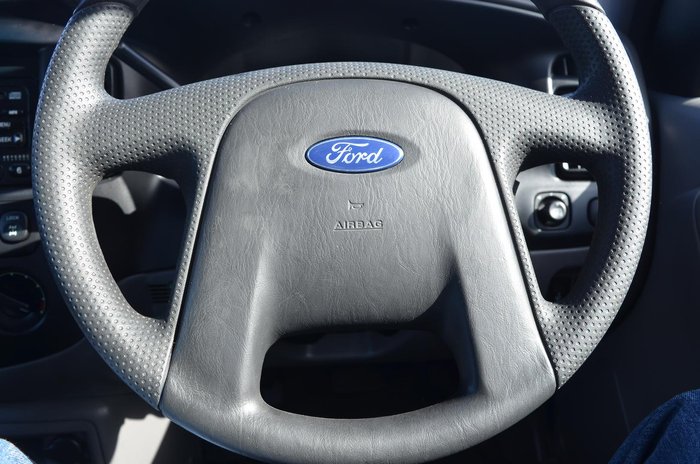 2003 Ford Escape XLS