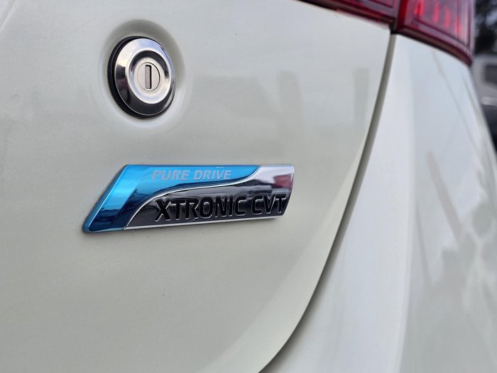 2013 Nissan Pulsar Ti B17 Diamond White