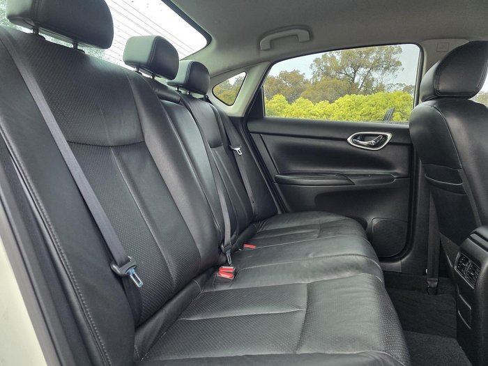 2013 Nissan Pulsar Ti B17 Diamond White