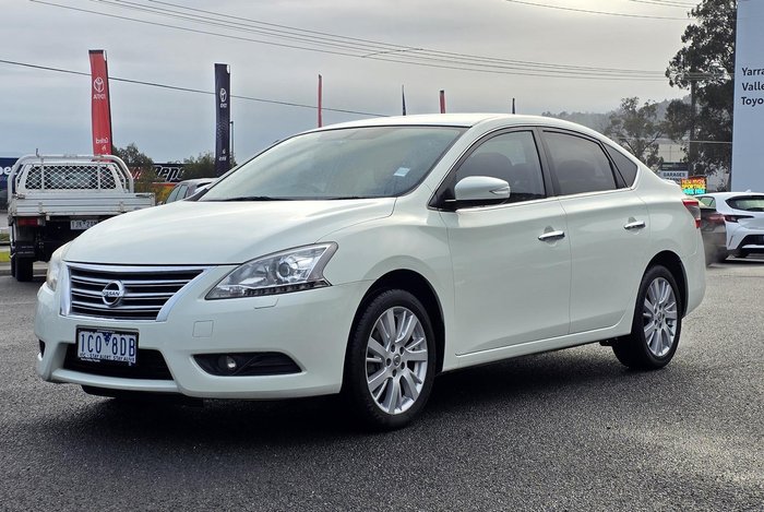 2013 Nissan Pulsar Ti B17 Diamond White
