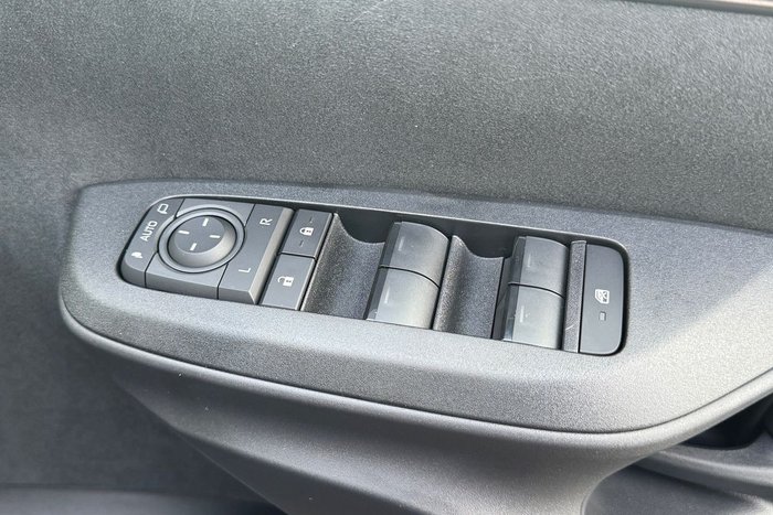 2025 Toyota Yaris Cross Urban