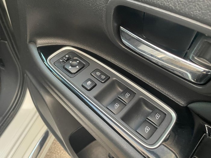 2019 Mitsubishi Outlander PHEV ES