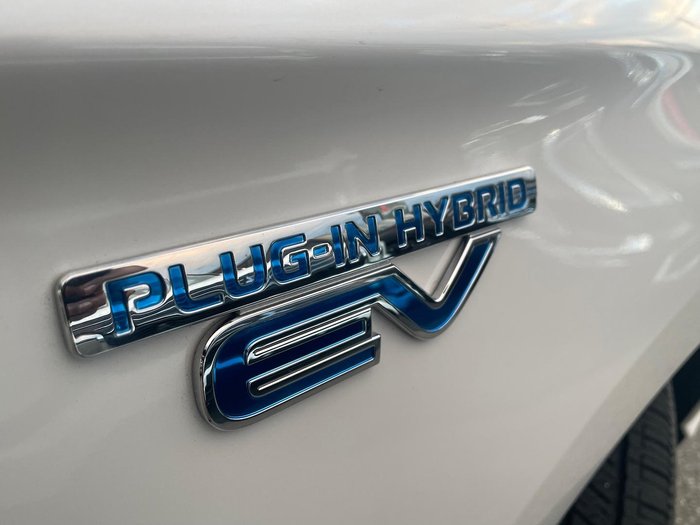 2019 Mitsubishi Outlander PHEV ES