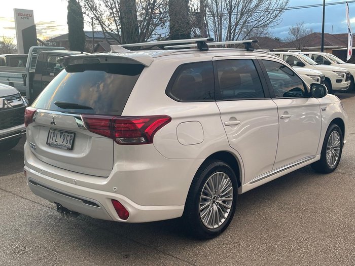 2019 Mitsubishi Outlander PHEV ES