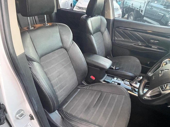 2019 Mitsubishi Outlander PHEV ES