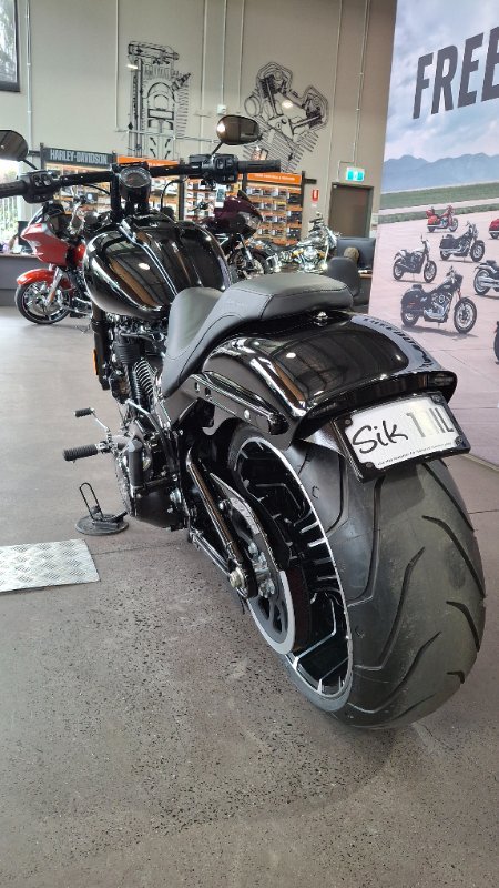 2025 Harley-davidson FXBR BREAKOUT (117) Vivid Black