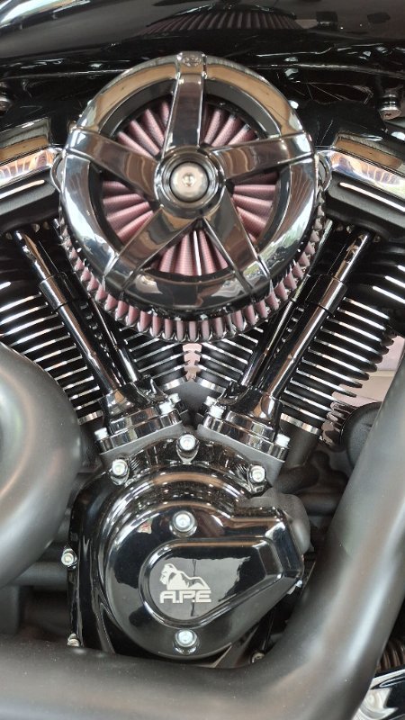 2025 Harley-davidson FXBR BREAKOUT (117) Vivid Black
