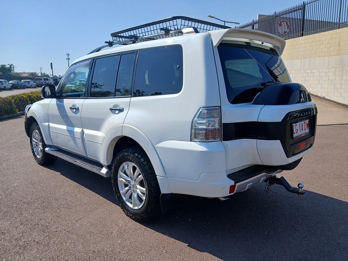 2016 Mitsubishi Pajero GLS