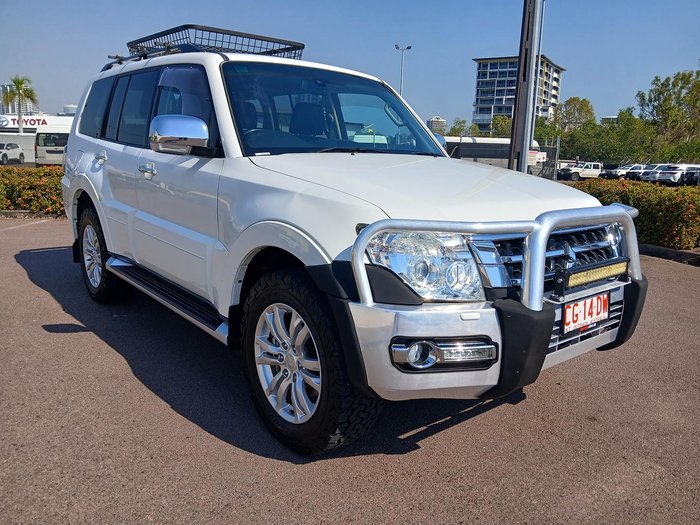 2016 Mitsubishi Pajero GLS