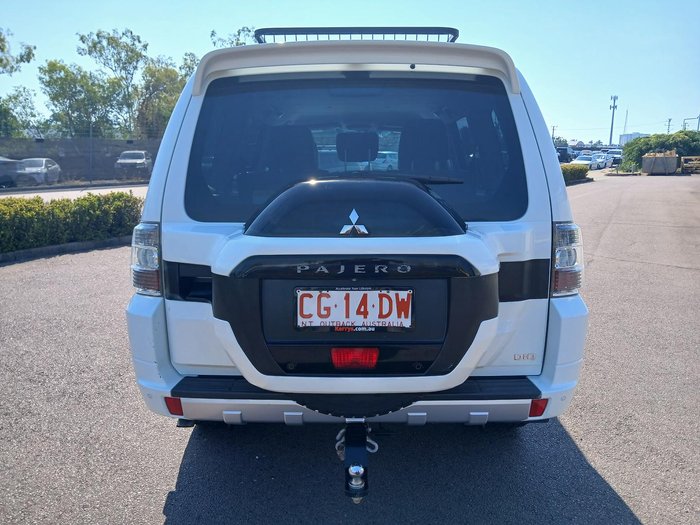 2016 Mitsubishi Pajero GLS