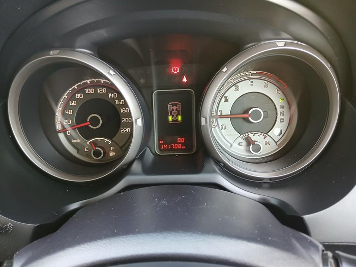 2016 Mitsubishi Pajero GLS
