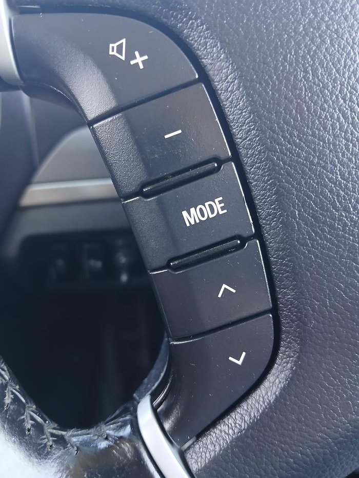 2016 Mitsubishi Pajero GLS