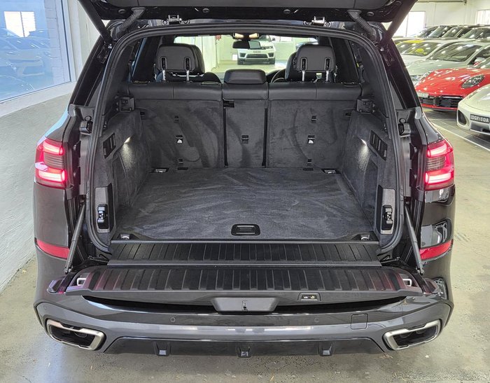2020 BMW X5 M50i