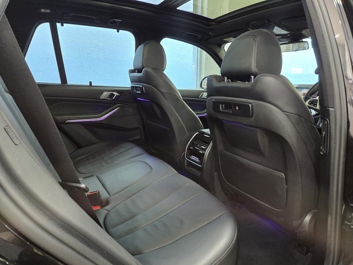 2020 BMW X5 M50i