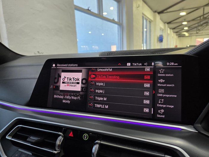 2020 BMW X5 M50i
