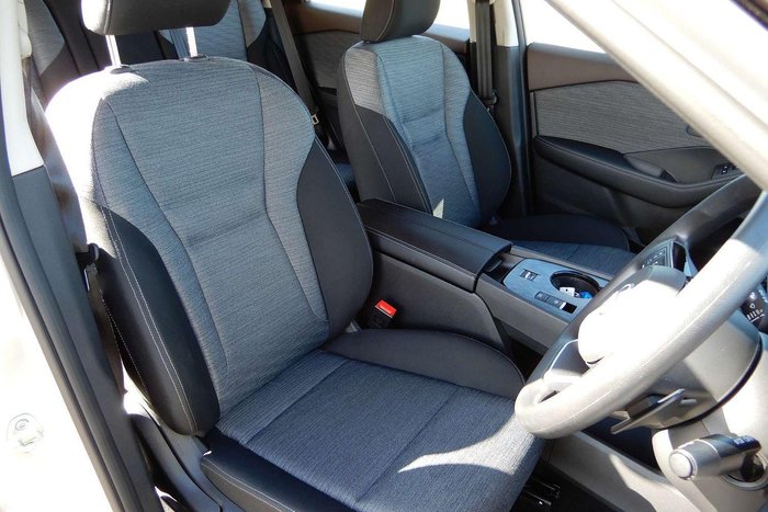 2025 Nissan X-TRAIL ST T33 MY25