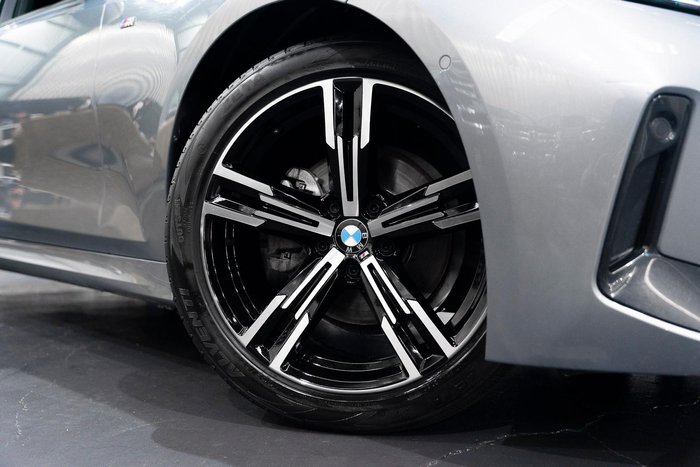 2022 BMW 3 Series 320i M Sport