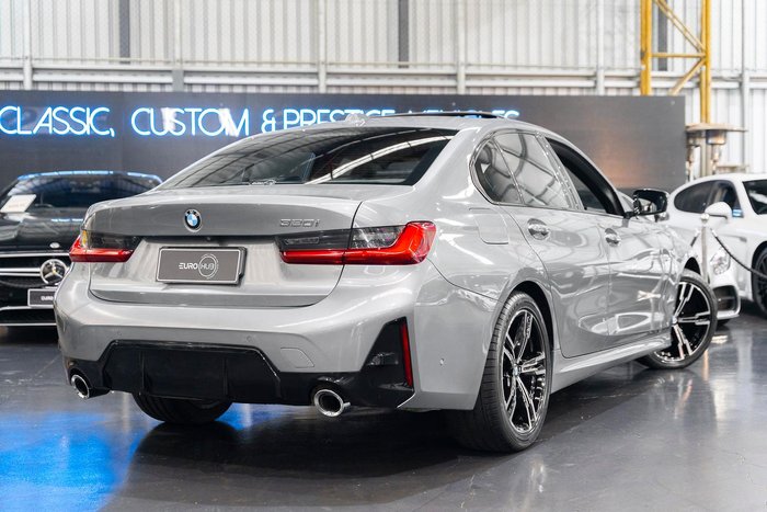 2022 BMW 3 Series 320i M Sport