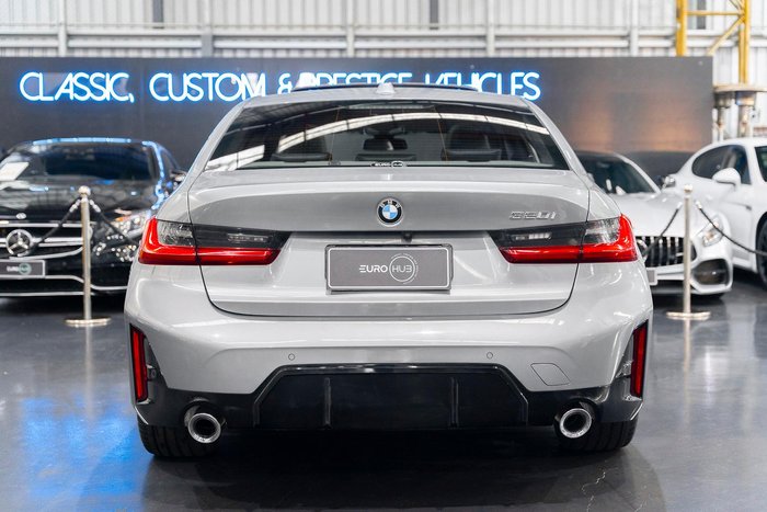 2022 BMW 3 Series 320i M Sport