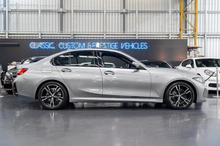 2022 BMW 3 Series 320i M Sport