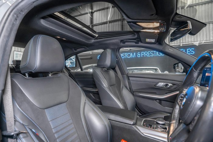2022 BMW 3 Series 320i M Sport