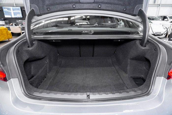 2022 BMW 3 Series 320i M Sport