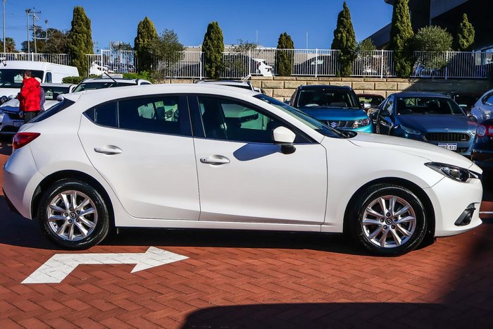 2015 Mazda 3 Maxx