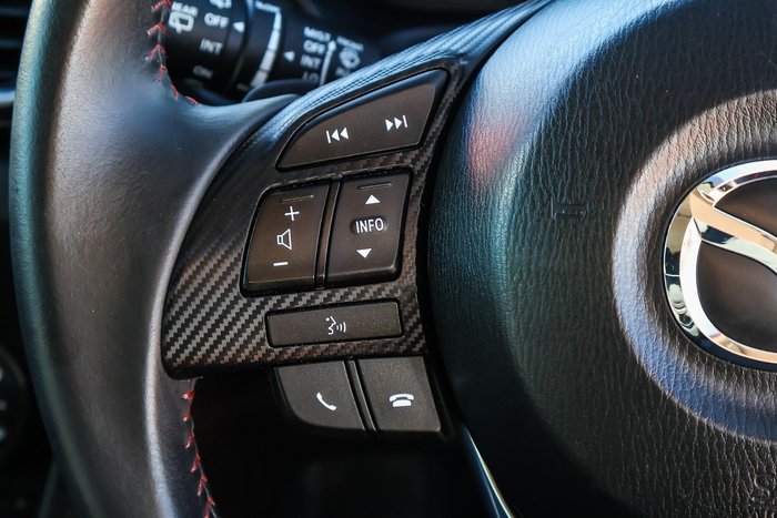 2015 Mazda 3 Maxx